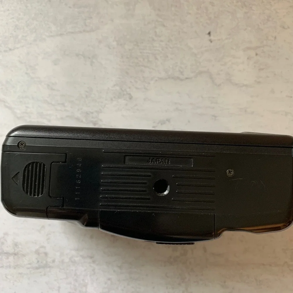 Chinon 35mm Film Camera Black 35FX-IV Focus Free DX Motorized Auto Flash